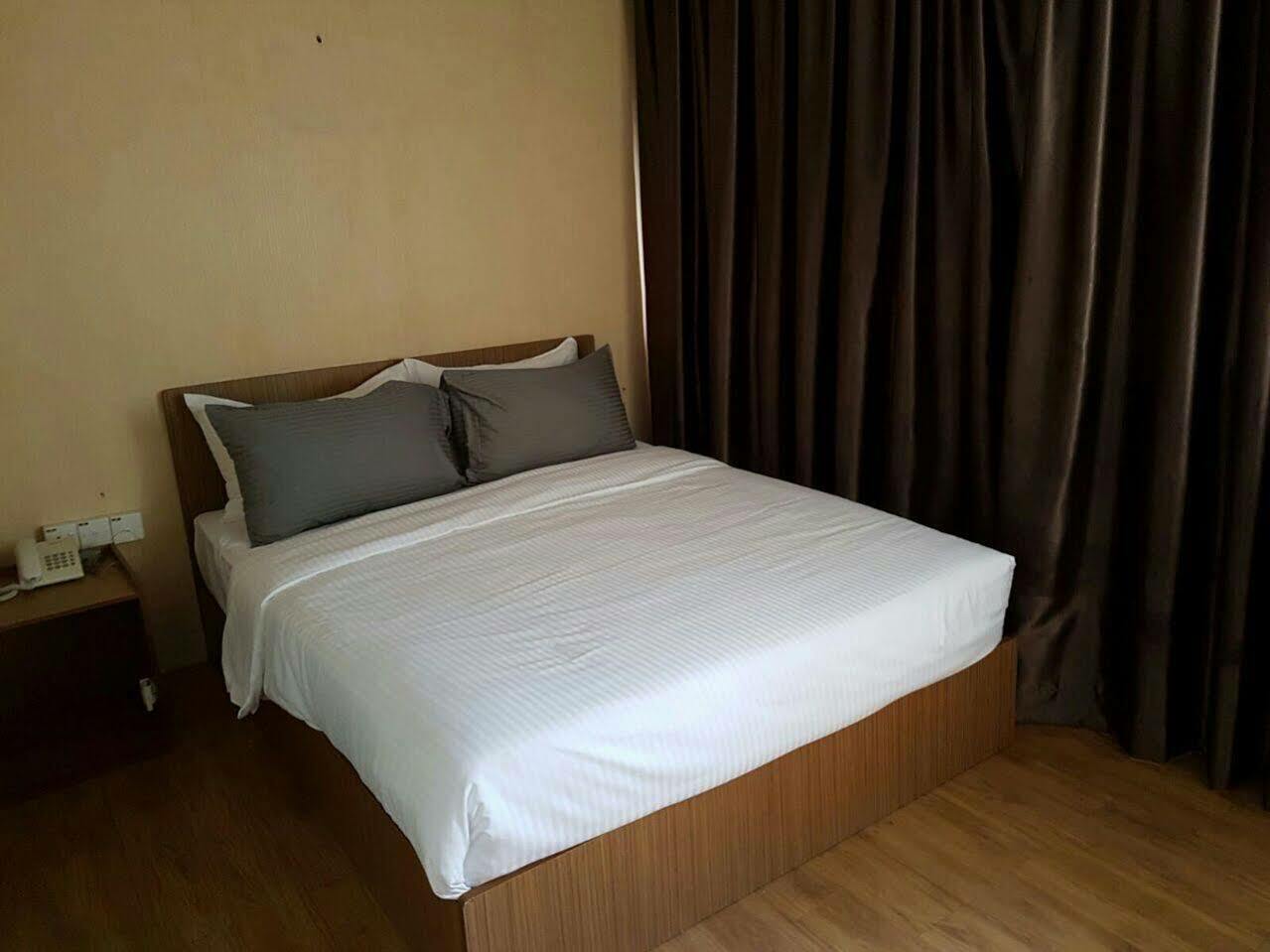 New Boutique Hotel Johor Bahru Exterior photo