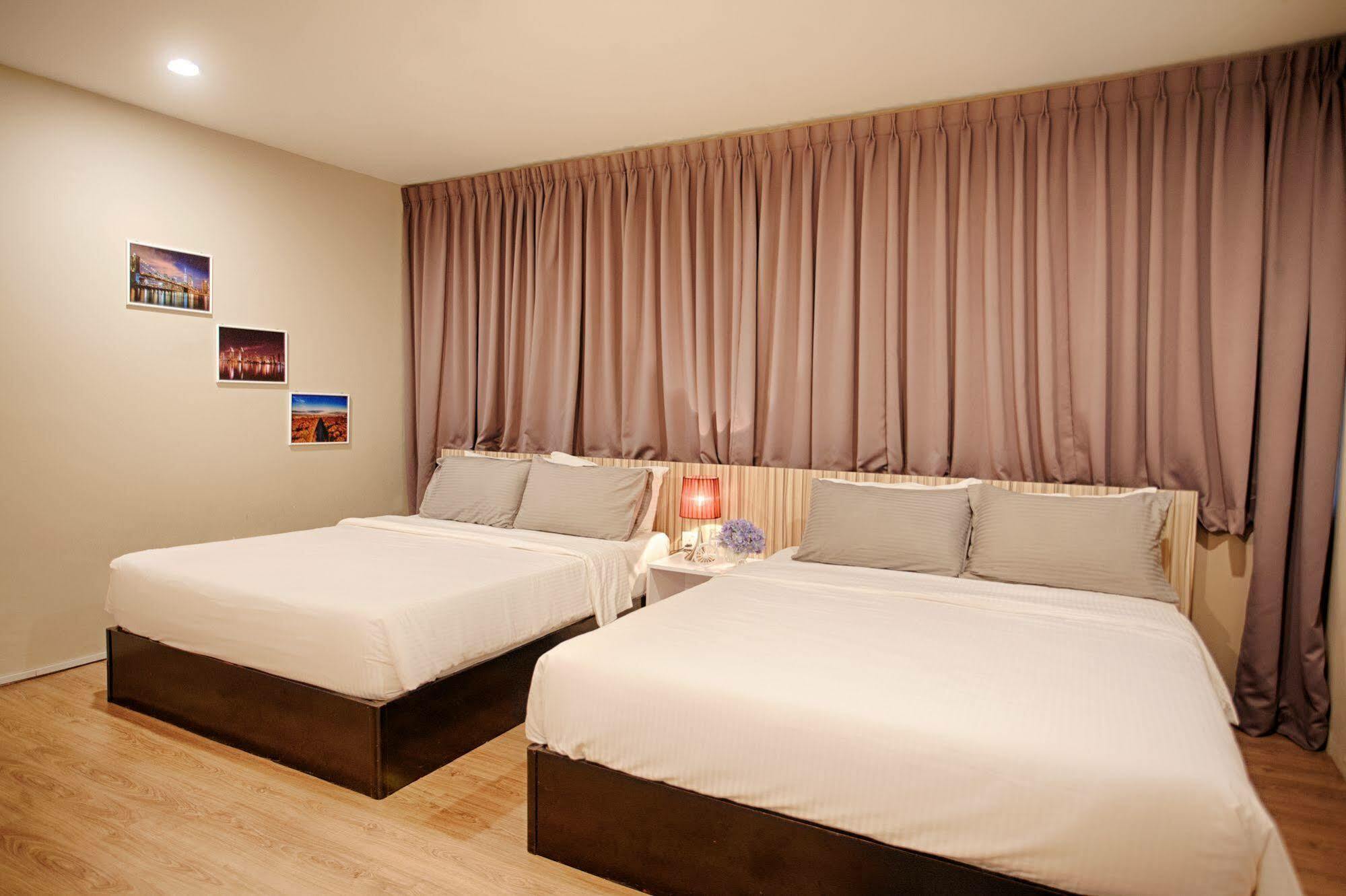 New Boutique Hotel Johor Bahru Exterior photo